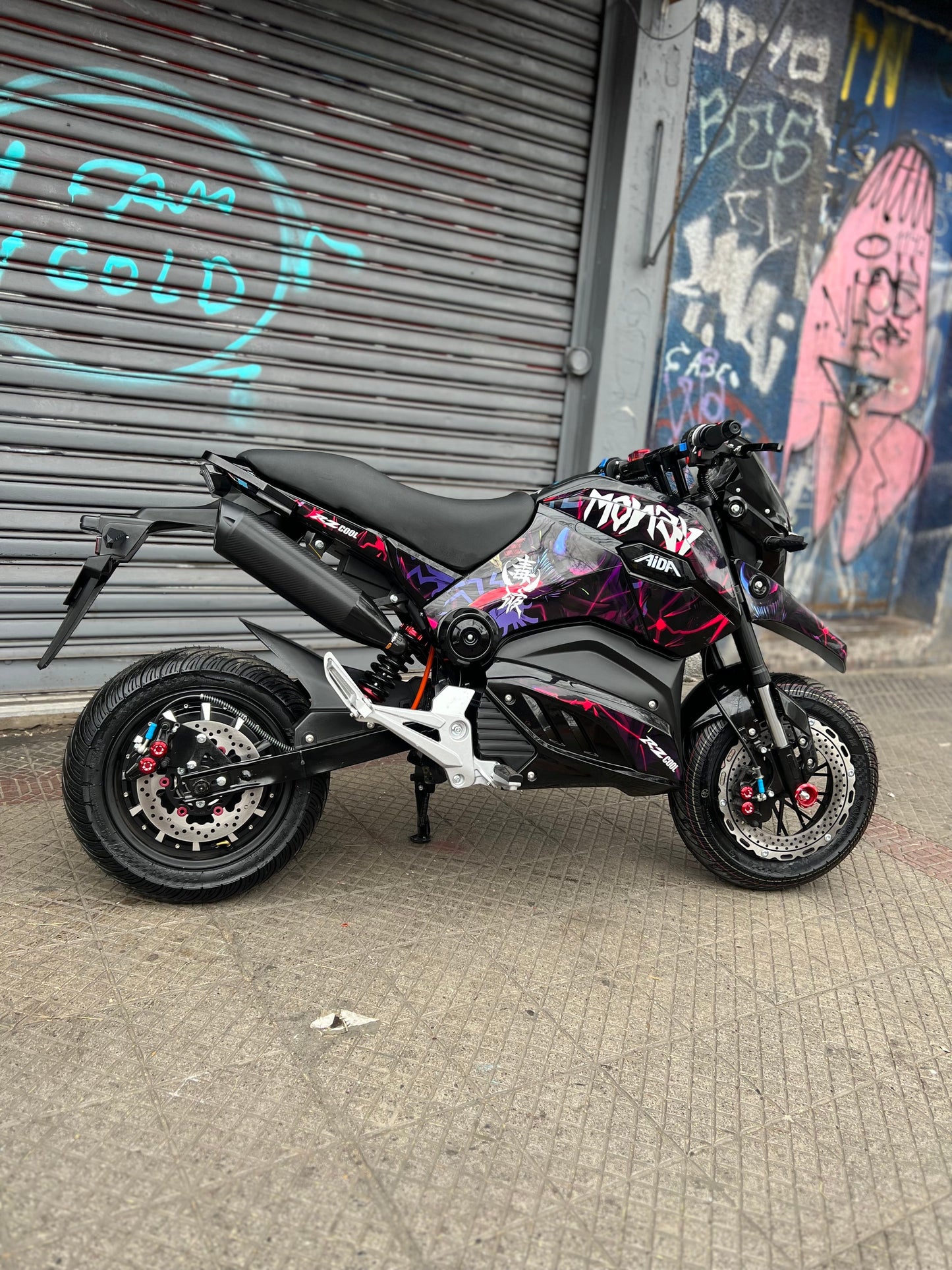 MOTO ELÉCTRICA MODELO VENOM